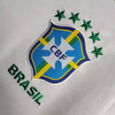 Camisa Nike Brasil Branca Conceito 2022/23 - Branco e verde